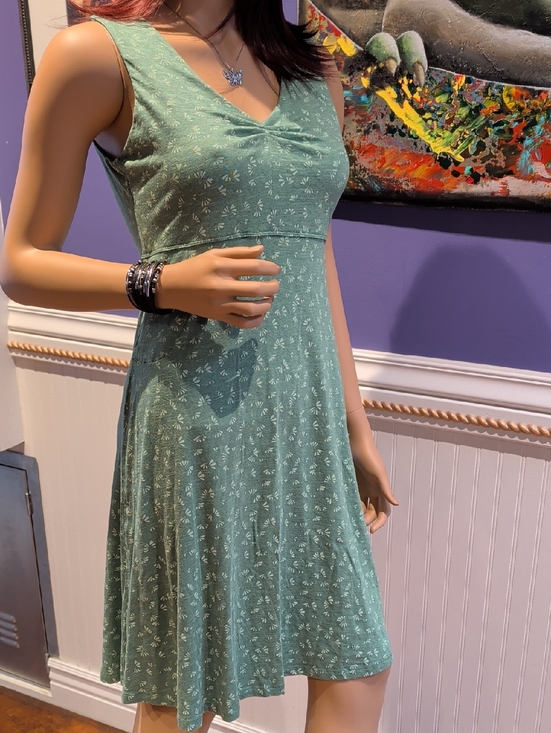 Toad&Co Dresses & Skirts - Toad&Co Sage Green Sleeveless V-Neck Midi Dress with Micro Floral Print